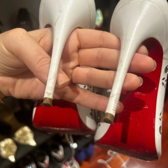 Christian Louboutin IMPERA white heels, size 37/ US7 RARE! - Picture 11 of 15